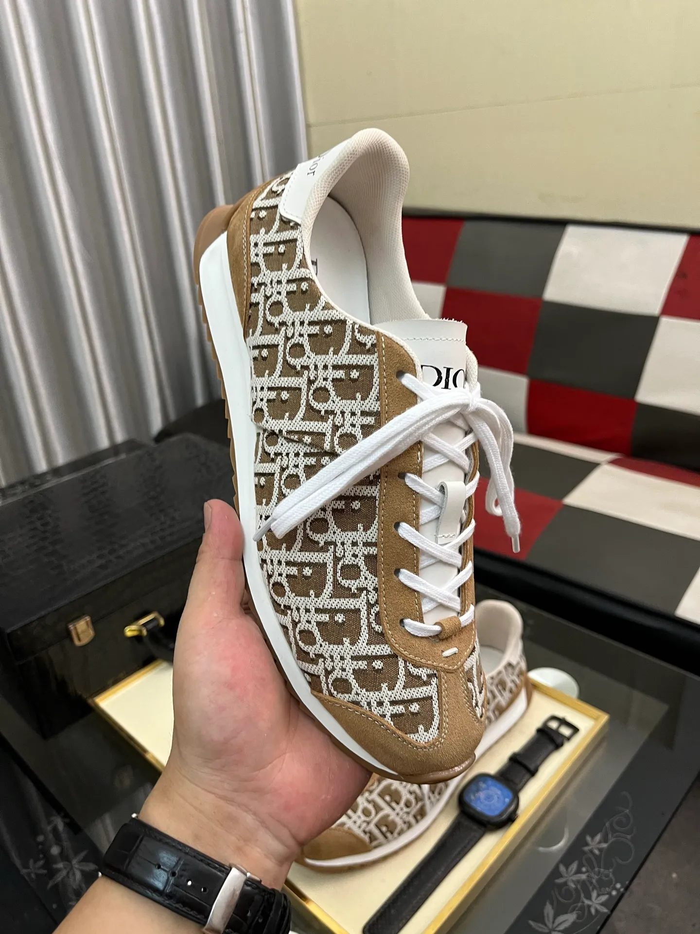 Men's shoes 💰420⌚️⌚️[Dior] Dior couple's style, new casual style launched in Hong Kong counters. Official website 1:1 production. Original Italian materials. Designed by European and American masters. Perfect shape to create counter quality. Solid color rubber wear-resistant outsole and classic dazzling head! Super versatile and very comfortable. High-end without losing taste, fashionable and novel! ! Absolute focus! Code number: 36-448️⃣Colors available